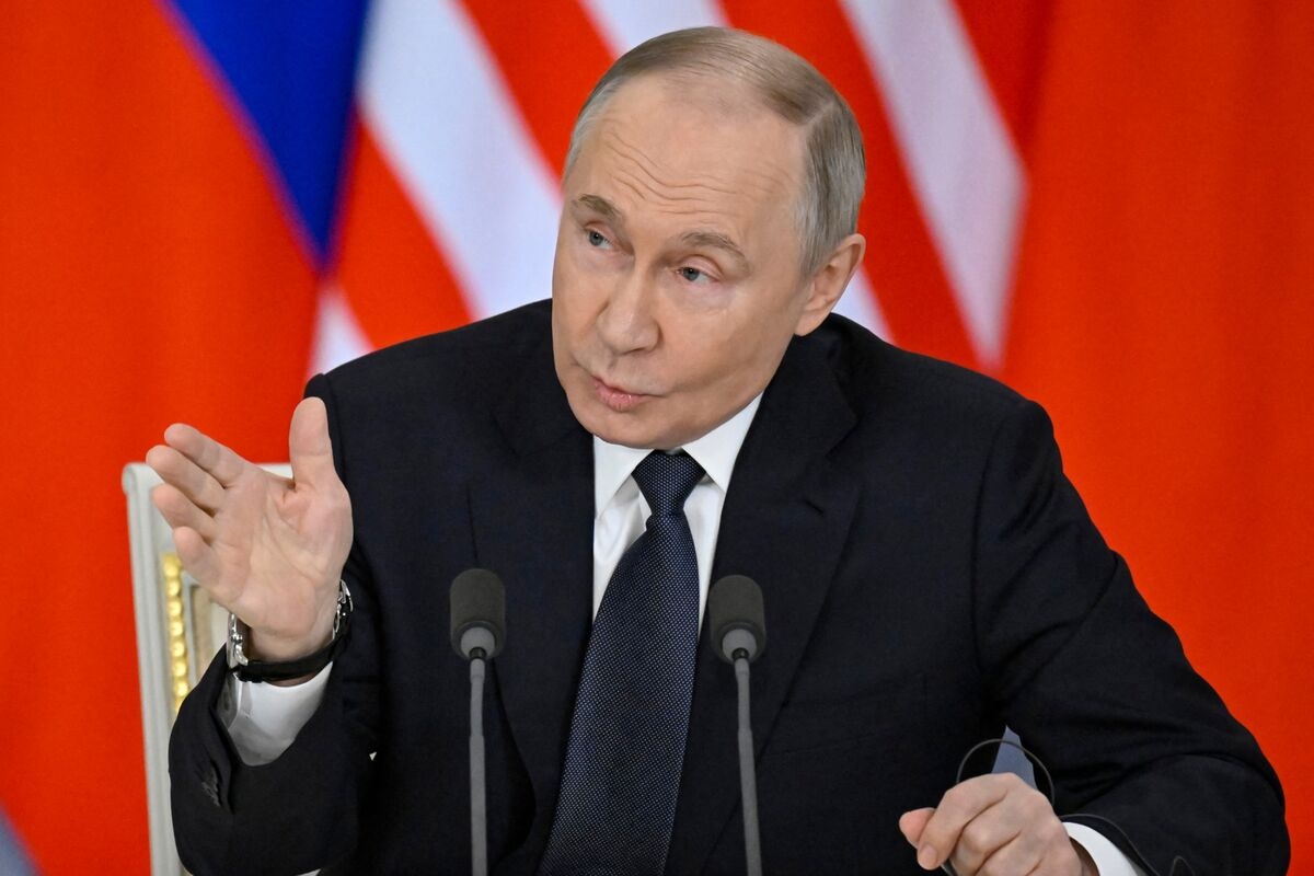 EU Hopes to Adopt 19th Russia Sanctions Package Next Month