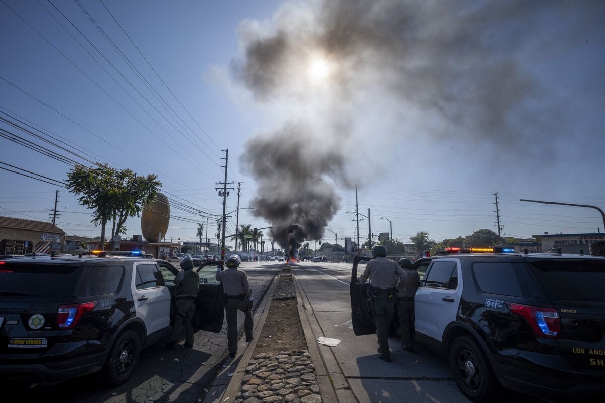 The Escalating Clashes Over ICE Immigration Raids in LA