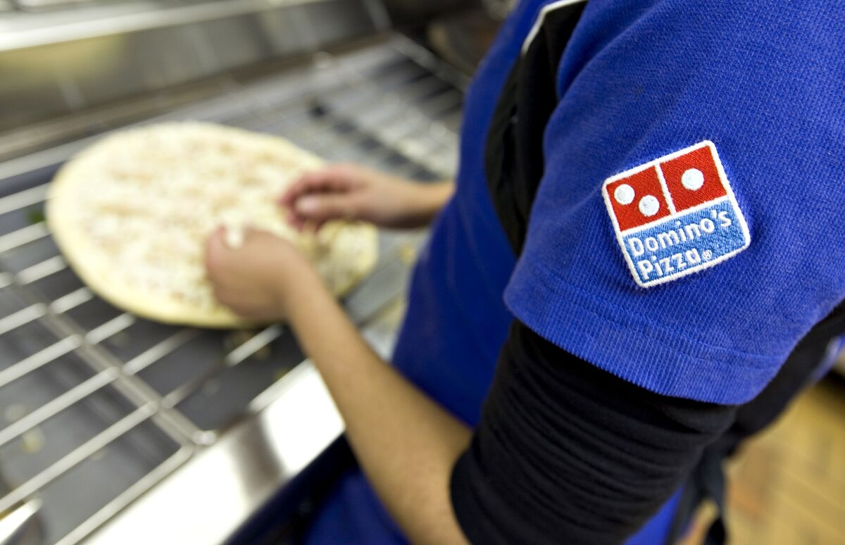 UK Domino's CEO Sees Labour's Wage Hike as Good for Business