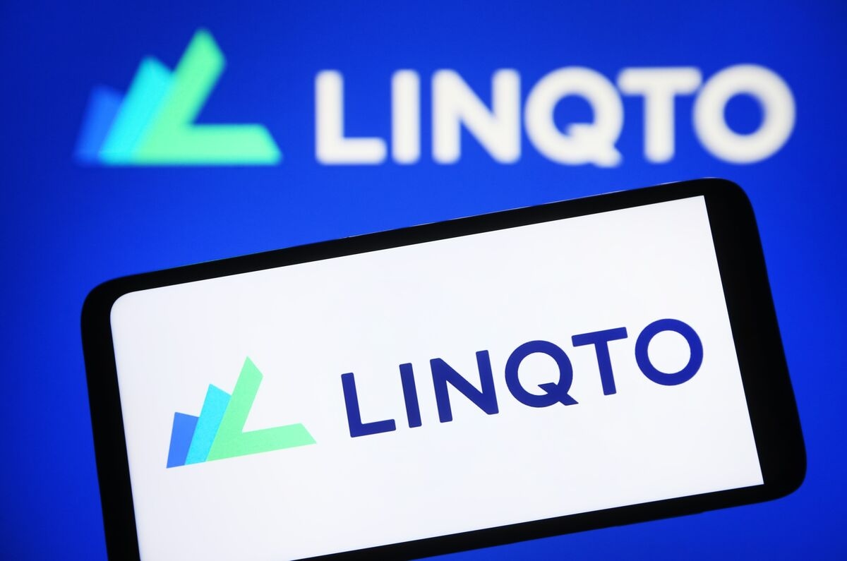 Bankrupt Fintech to Sell Hard-to-Acquire Stakes in Private Firms