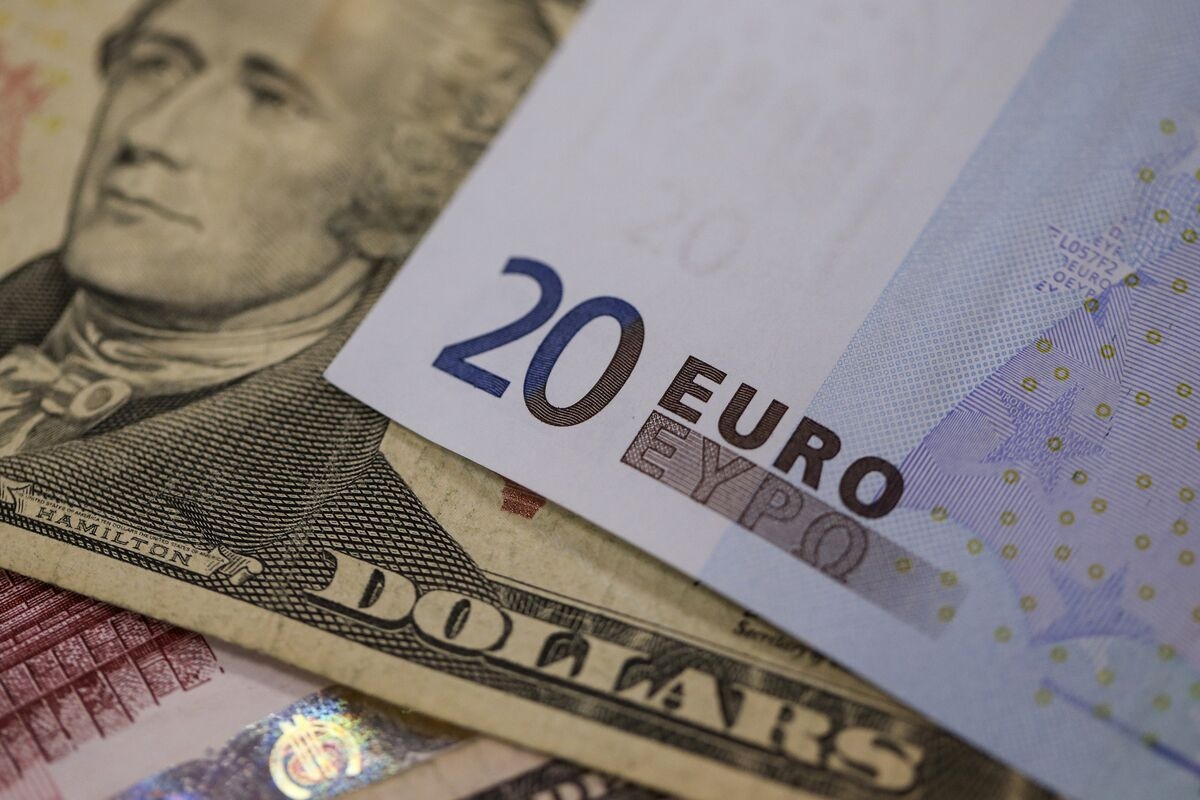 German Banks Face Scrutiny on Currency Crunches After US Turmoil