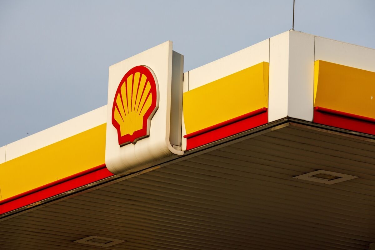 Shell Says It Isn't in Talks to Take Over Oil Rival BP