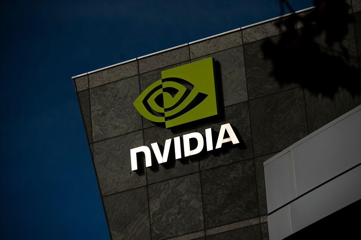 Nvidia Gives Upbeat Forecast, Even as China Slowdown Mars Growth