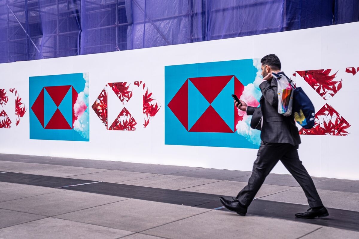 HSBC Names Asia Country, Banking Heads in CEO's Major Revamp