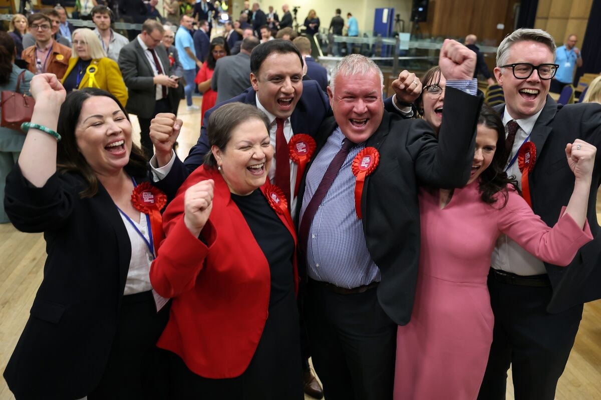Labour Surprises in Scotland With Win Over Farage, Nationalists