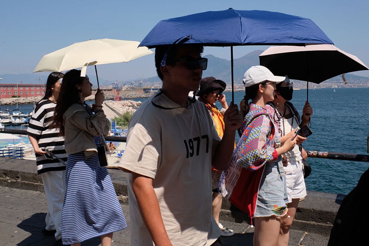 Heat Wave Scorching Italy and Greece Tests Grids, Sparks Alerts