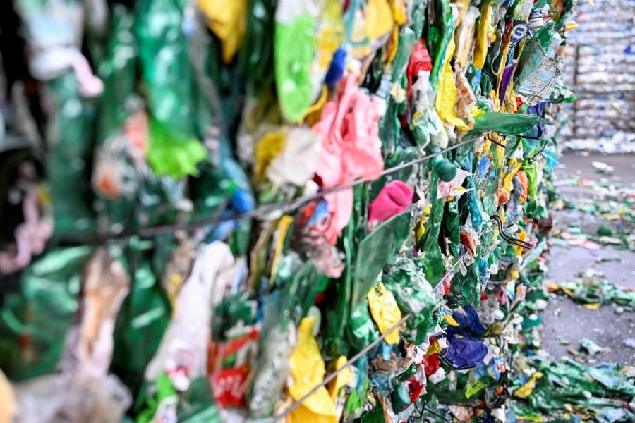 Anti-dumping duties for PET plastics imposed on Chinese, Indonesian firms