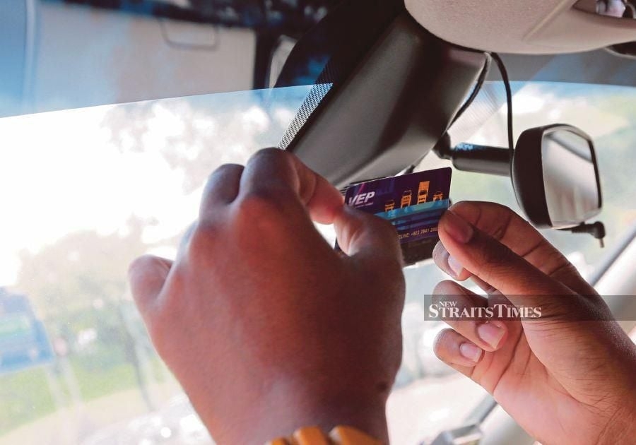 Singaporeans rush for VEP ahead of July 1, Johor trade unfazed