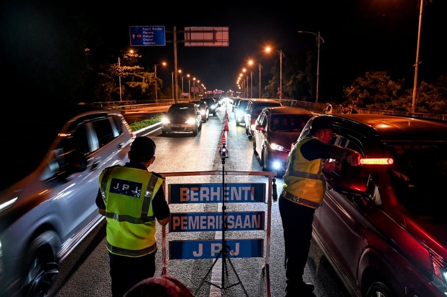 NST Leader: Unpaid traffic summonses