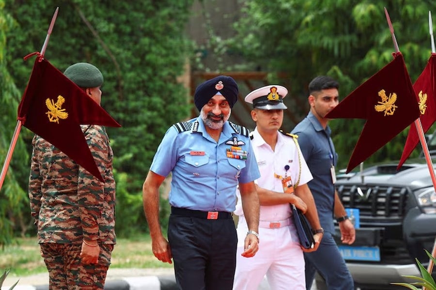 India shot down 5 Pakistani fighter jets, 1 military aircraft in May clashes, air force chief says