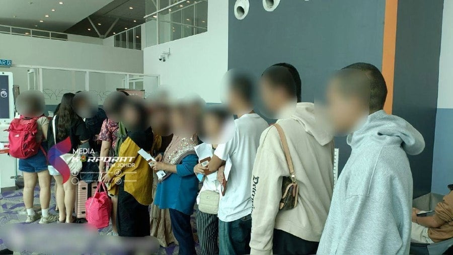 Singaporean among 53 deported from Malaysia in a week