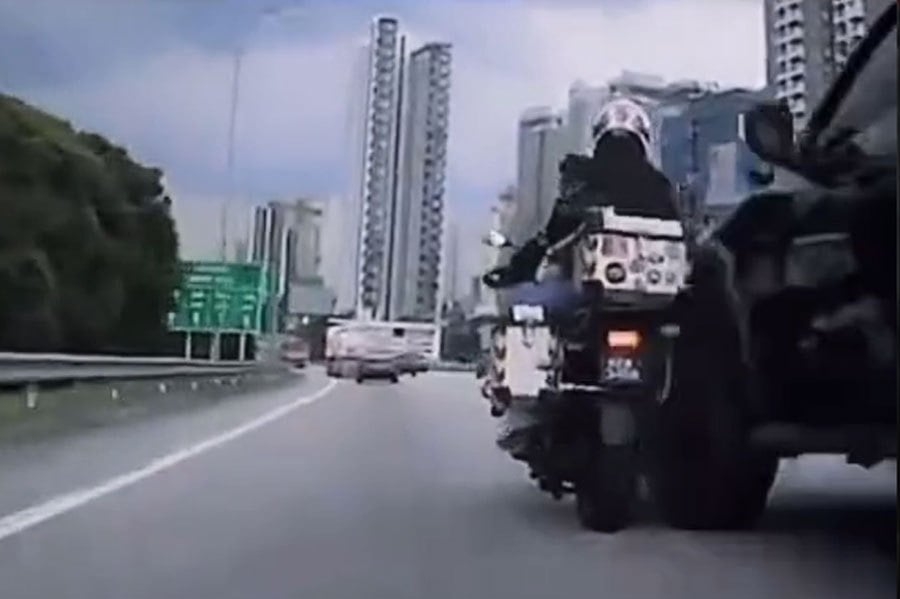 [UPDATED] Driver in Duta Toll Plaza crash to be charged tomorrow