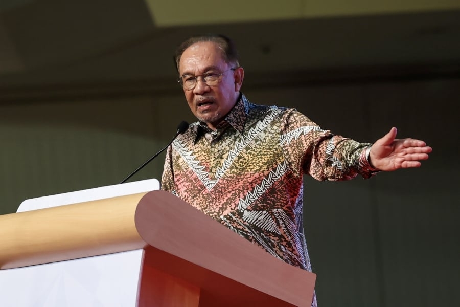 Govt agrees to fast-track sepak takraw academy by year-end, says Anwar