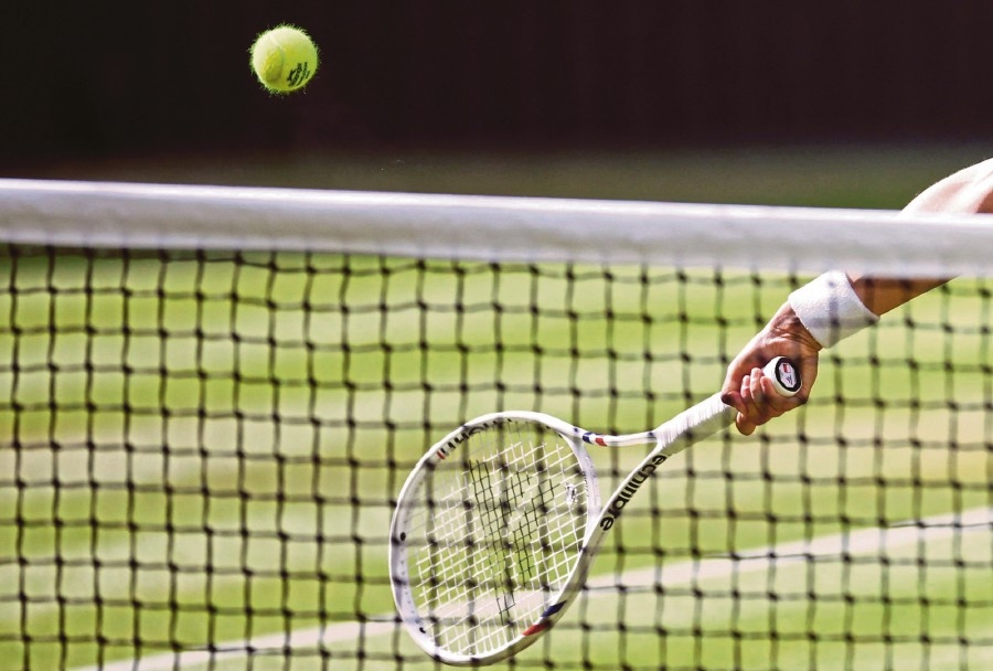 WTA roundup: No. 3 Selena Janicijevic, No. 8 Aliona Bolsova upset in Romania