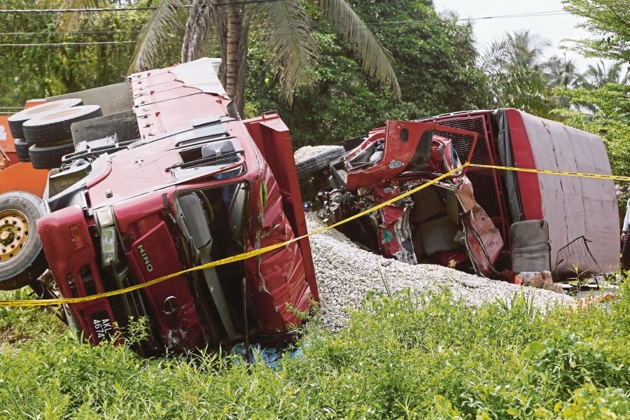 Transport Ministry: Lorry that hit FRU truck had no GPS installed