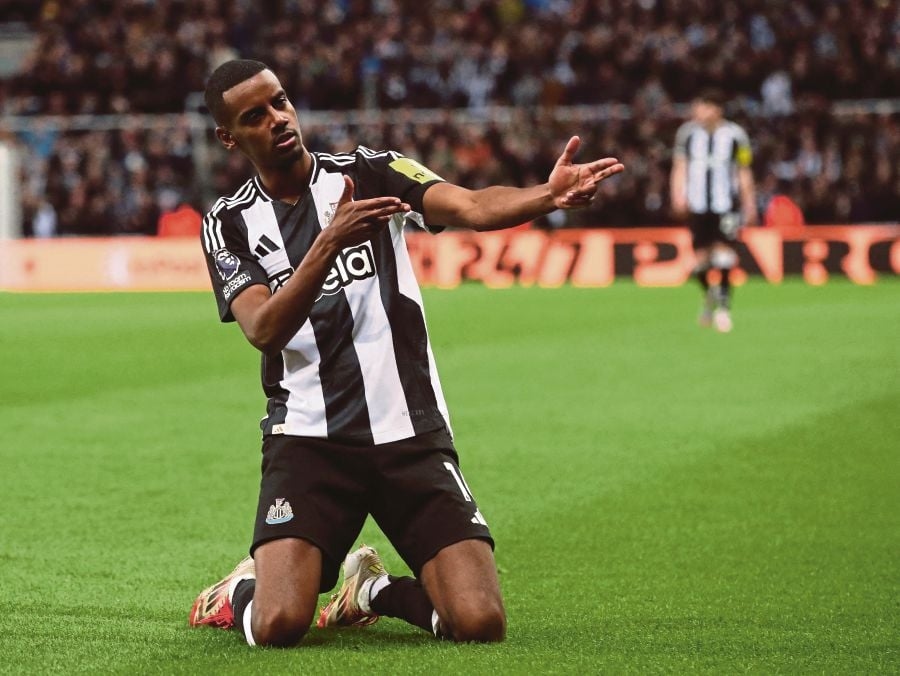 Liverpool plot £120m raid for Newcastle's Isak as Slot eyes striker