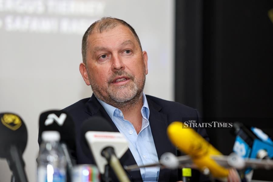 Cklamovski: I can't select 100 players… but the door remains open