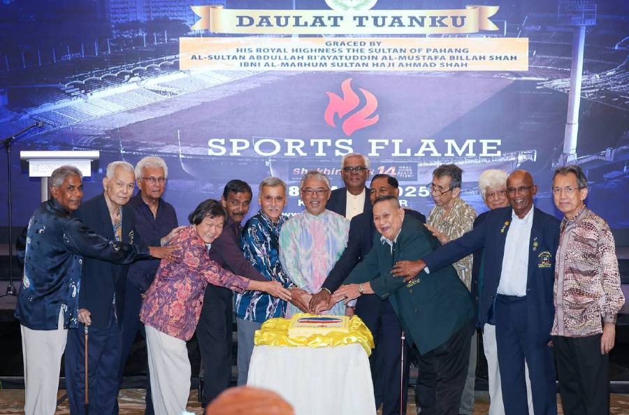 Malaysian hockey salutes the team of '75