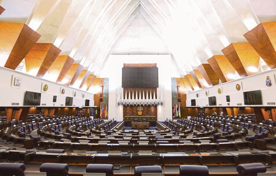 13MP debate descends into shouting match once again over "kafir harbi" remark