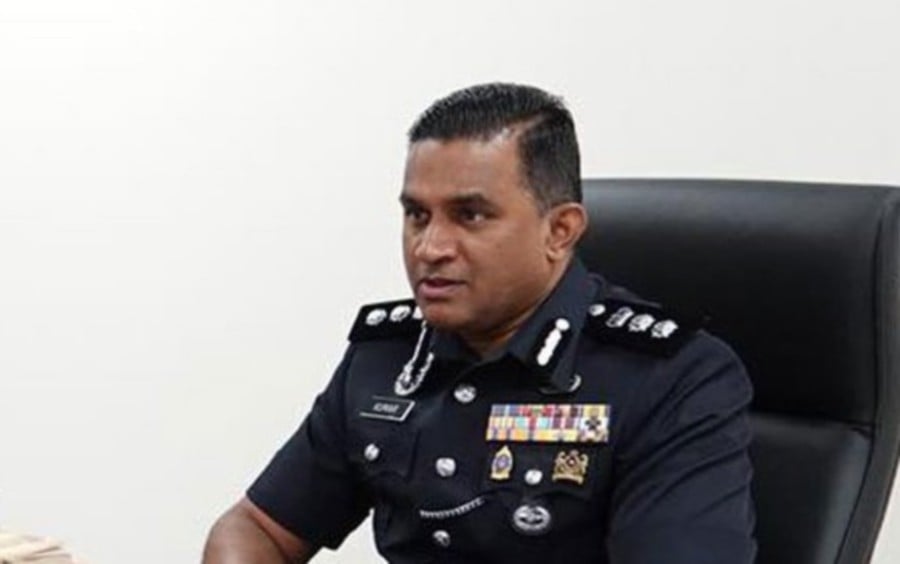 Father of murdered Johor boy transferred to Jempol police for further probe