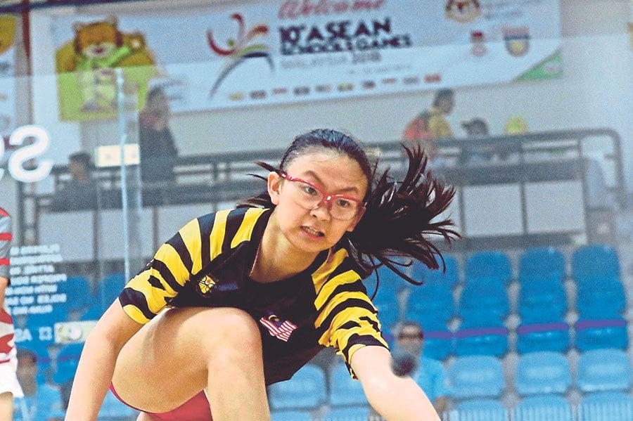 Xin Ying springs sensational win in Asian Championships