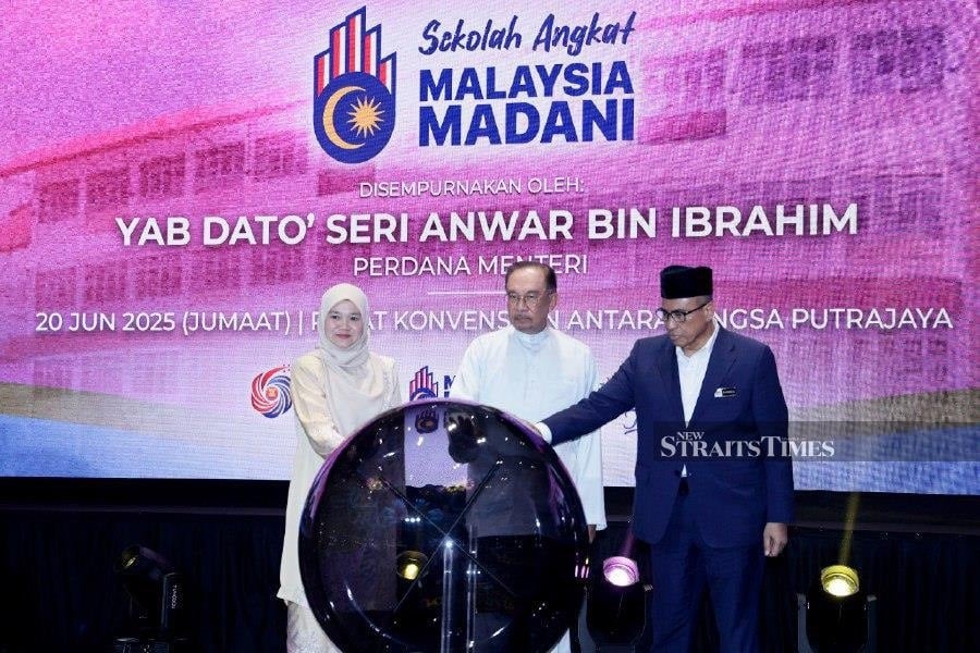 Nearly 900 schools join govt's Sekolah Angkat Madani programme to bridge education gap