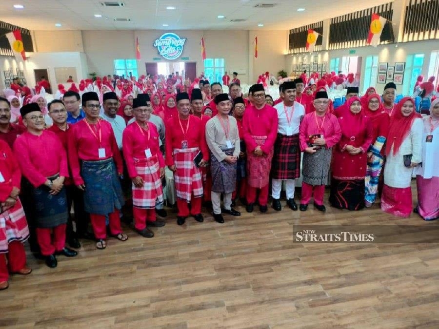 Sembrong Umno renews call to lift Hishammuddin's suspension