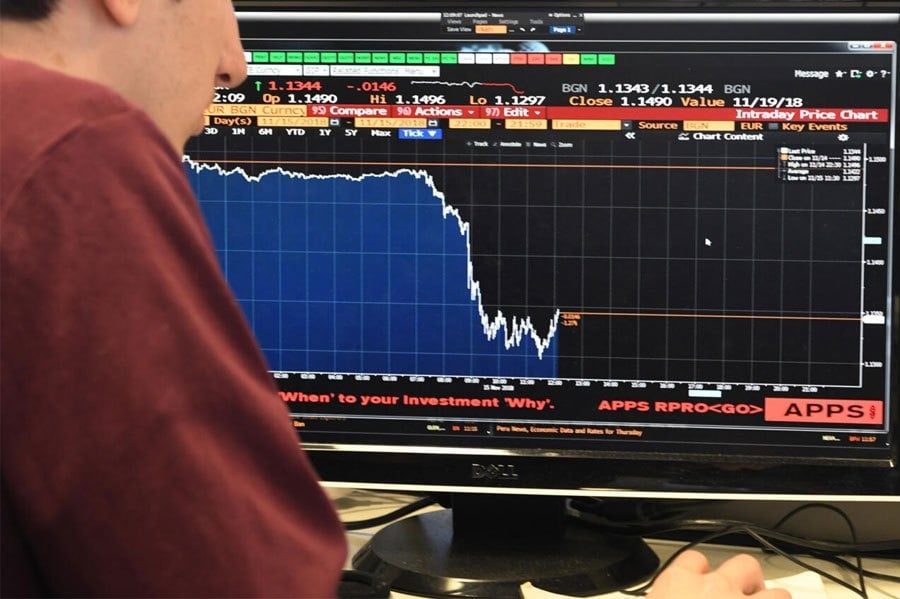 Bloomberg financial markets data service hit by outage