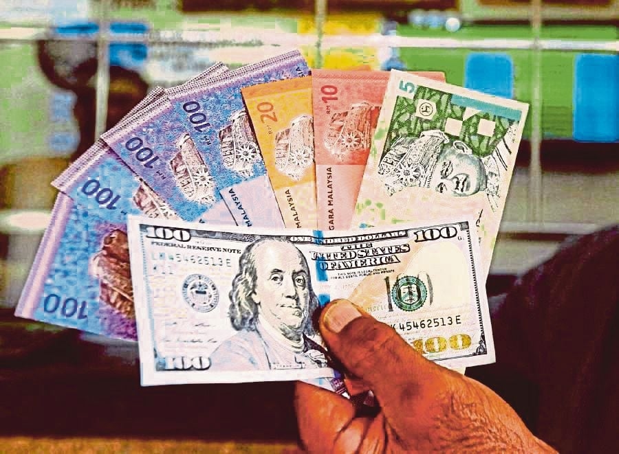 Ringgit ends higher against US dollar on Fed rate cut hopes