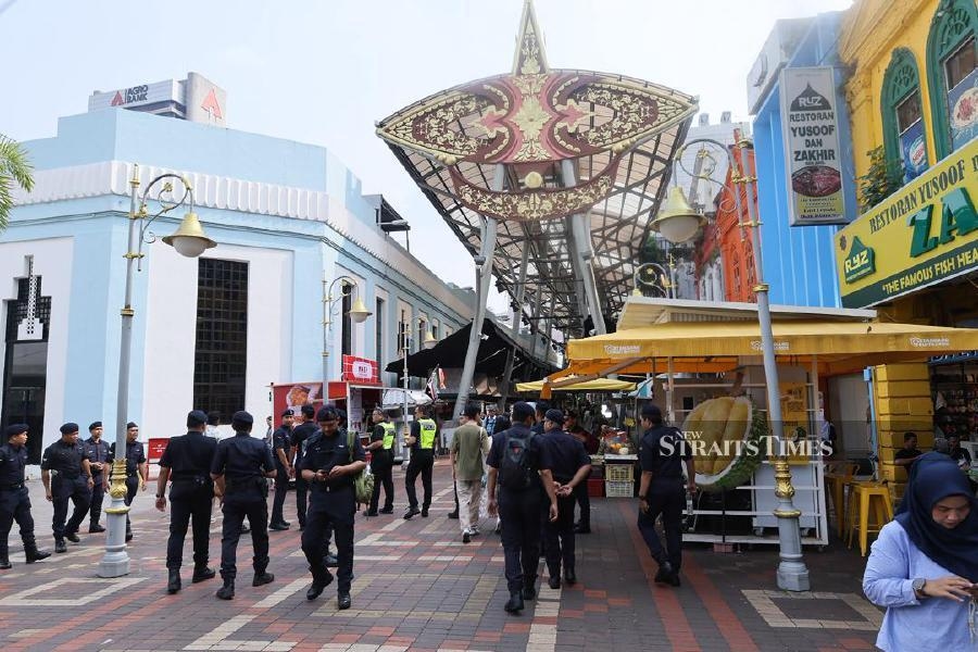 Police beef up presence ahead of 'Turun Anwar' rally in KL