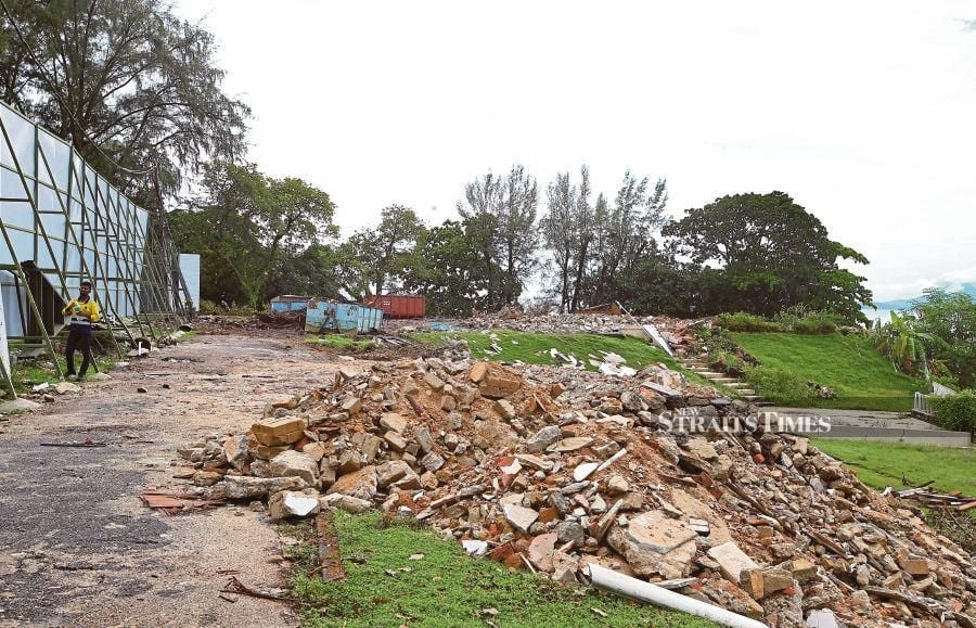 Locals express sadness over loss of 'building full of memories'