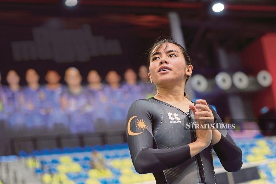 Hafiq scorches the velodrome with double gold in Johor