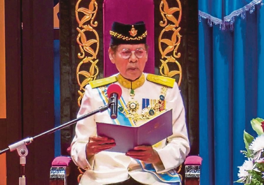 Respect for monarchy institution a vital foundation for nation-building, says Tun Ramli