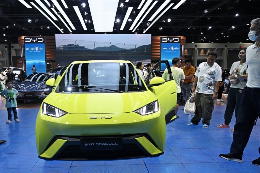 China car market price war stokes fears of industry shake-out