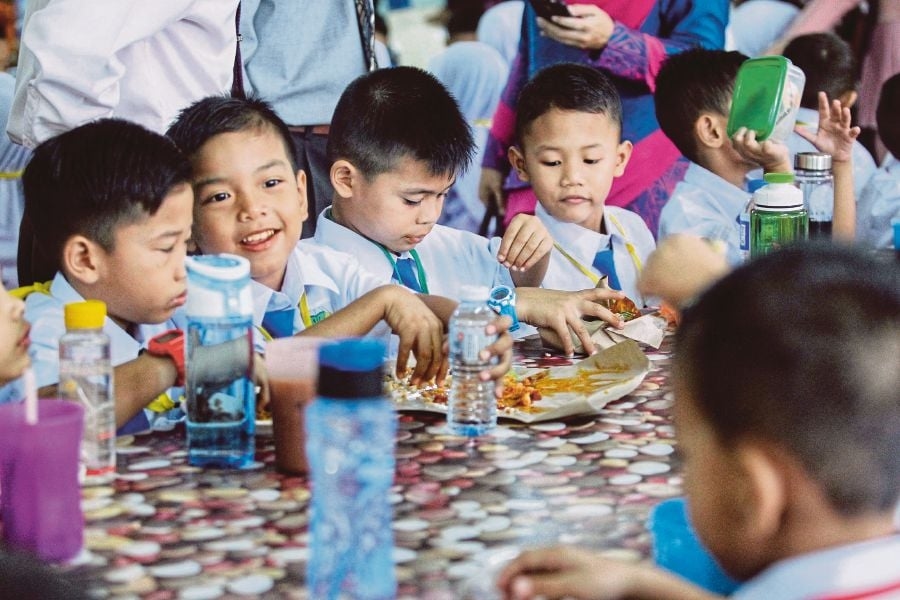 Govt urged to provide free meals for children under 3