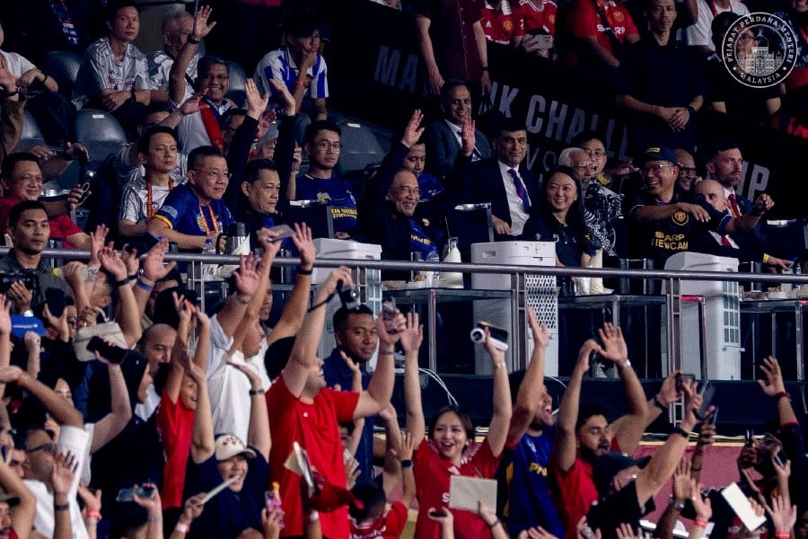 "Hopefully not relegated" – Anwar teases Man United