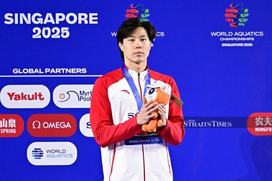 Haiyang eyes Olympic glory after winning 100m breaststroke world gold