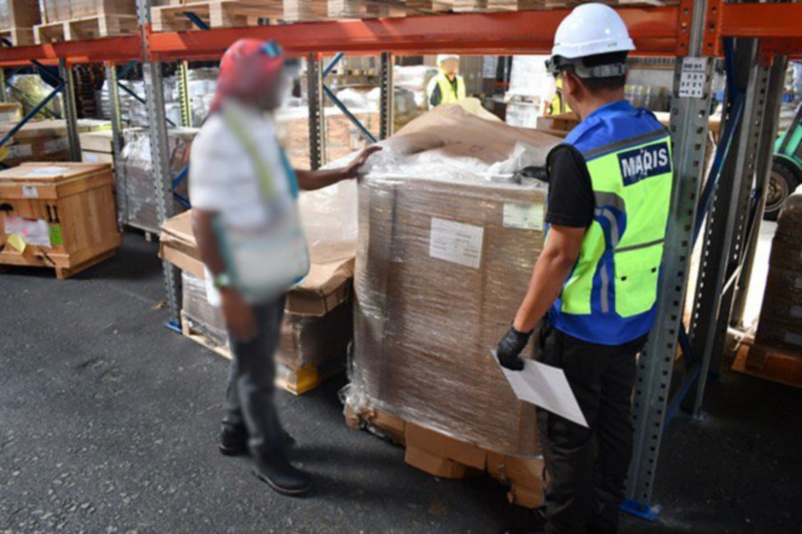 Maqis seizes over a tonne of seaweed extract from China