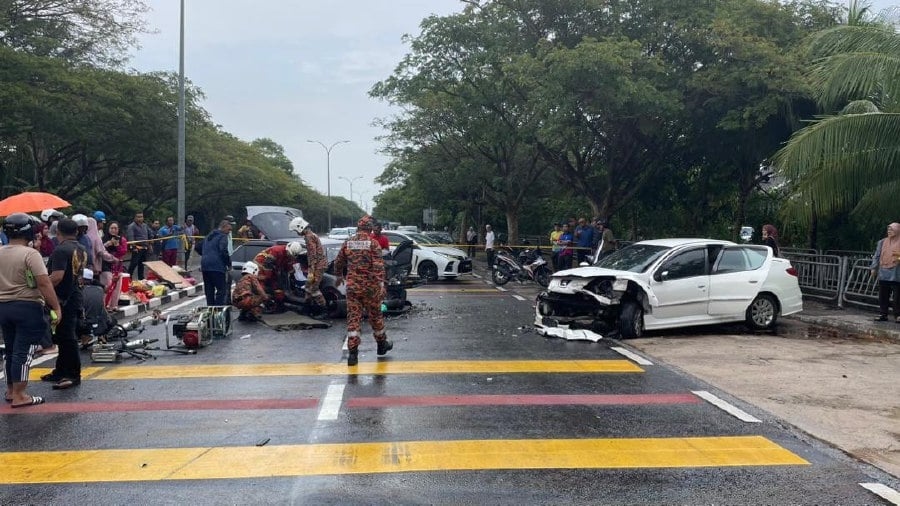 Kepala Batas crash claims one life, two others injured