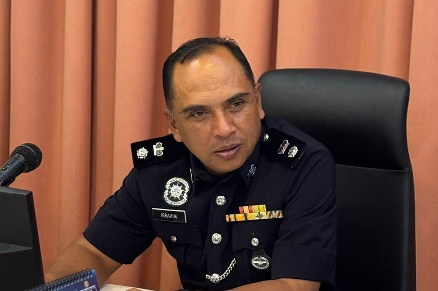 [UPDATED]: Police launch murder probe after decomposed body found near railway tracks
