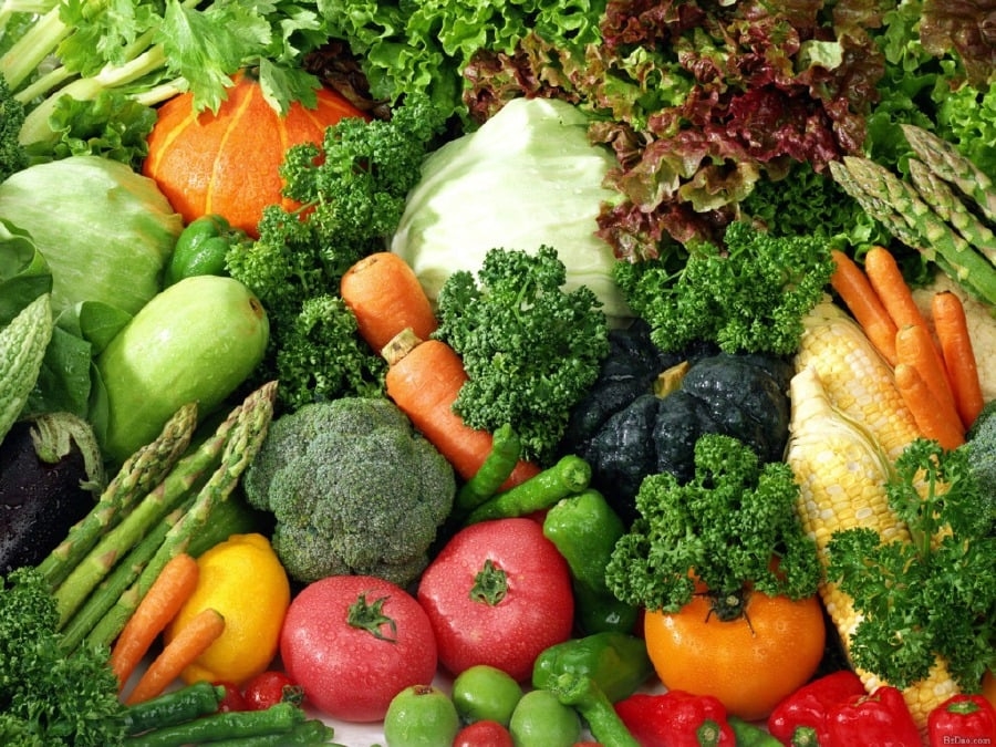 Cambodia blocks Thai fruits and vegetables in border spat
