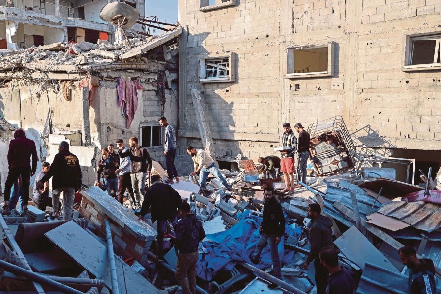 Gaza aid work on verge of collapse