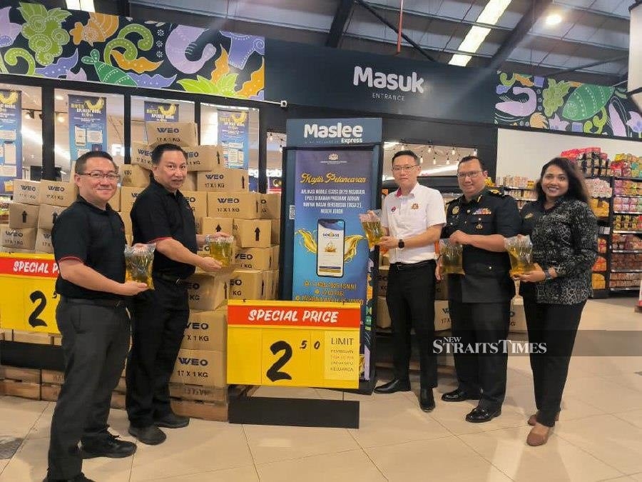 Johor first state to launch cooking oil subsidy sales via eCOSS app