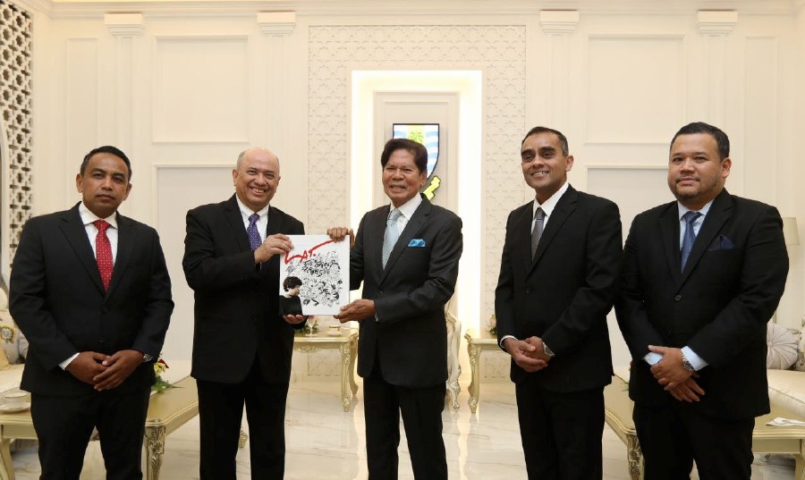 Media Prima pays courtesy call on Penang governor