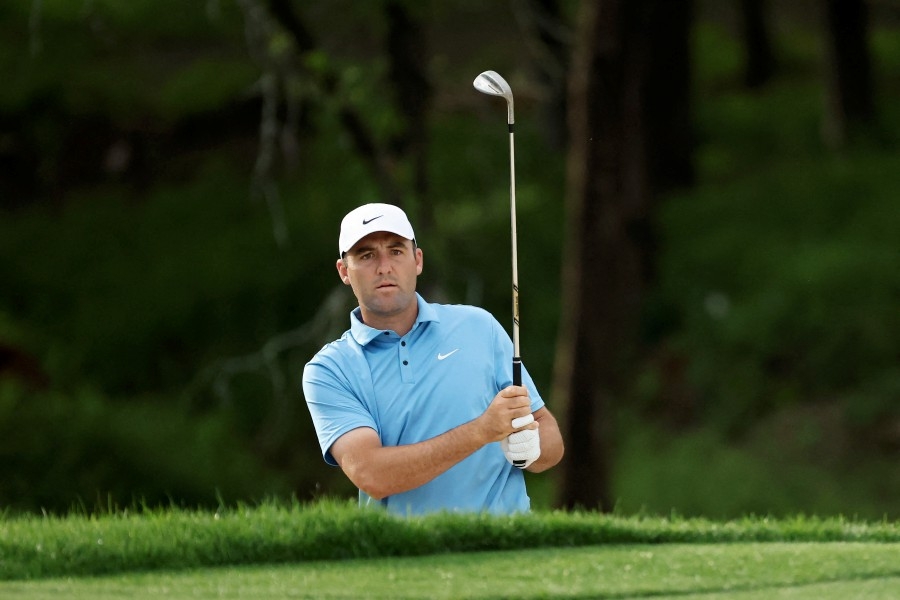 Scheffler fires 63 despite long delay to lead CJ Cup Byron Nelson