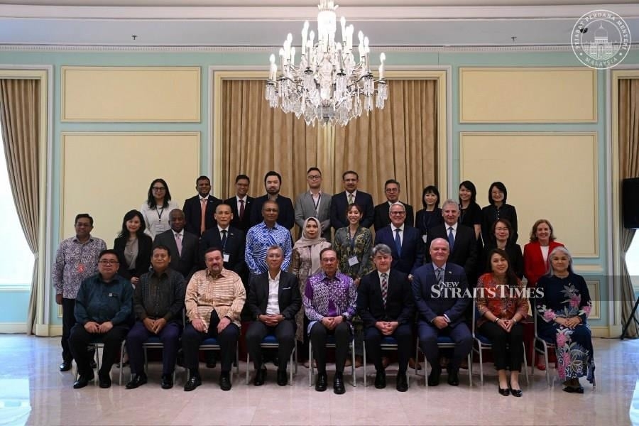 PM receives courtesy visit from US-ABC delegation