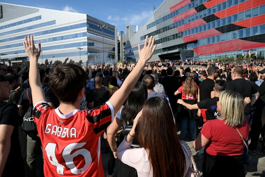 Milan's futile win over Monza overshadowed by fan protests