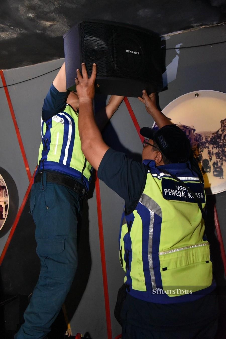 MBPP cracks down on illegal entertainment outlets, foreign-run stall