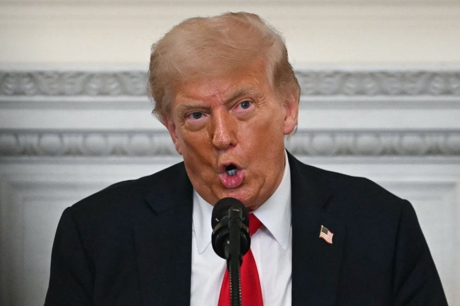 Trump announces Indonesia 'deal' after tariff threats