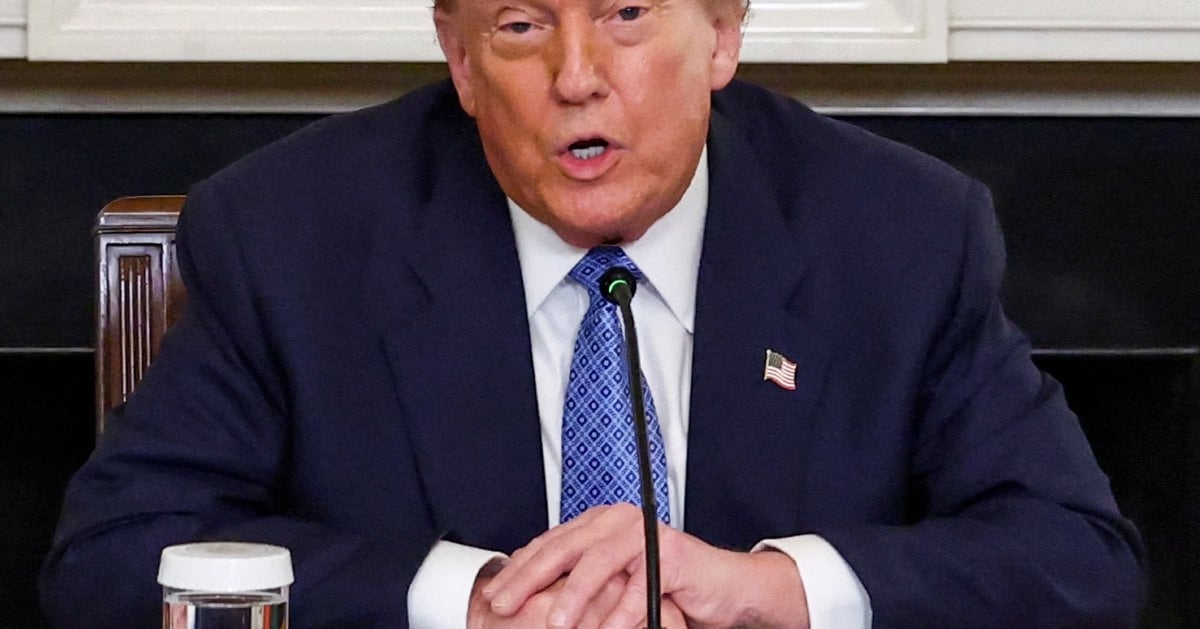 Trump may use military against drug cartels: reports